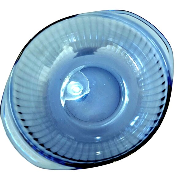 Pyrex Sculptured Cobalt Casserole Bowl 2qt Bakeware ribbed glass translucent - Picture 3 of 10